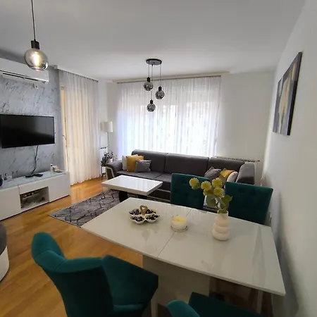 19-centar דירה באניה לוקה