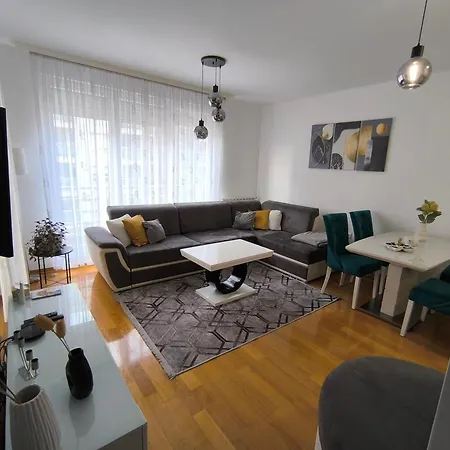 Apartment 19-centar *